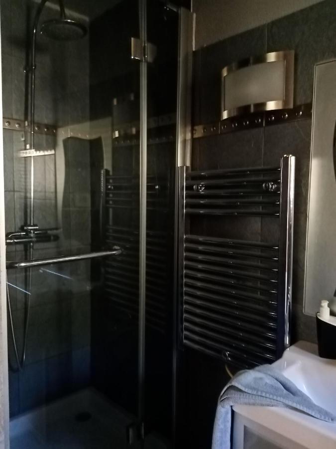 Au Mas Saint Pierre Hotel Pignans Екстериор снимка