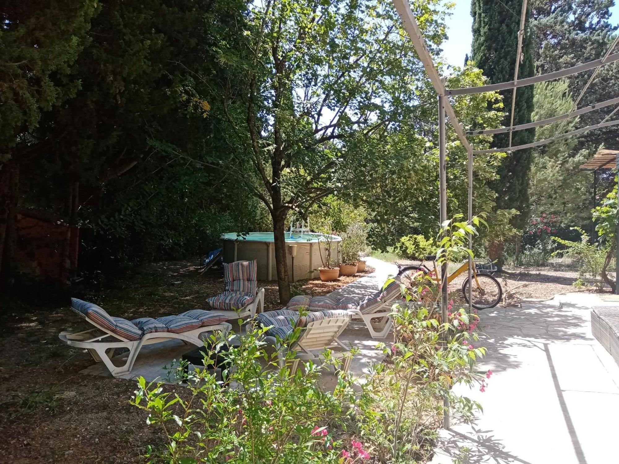 Au Mas Saint Pierre Hotel Pignans Екстериор снимка