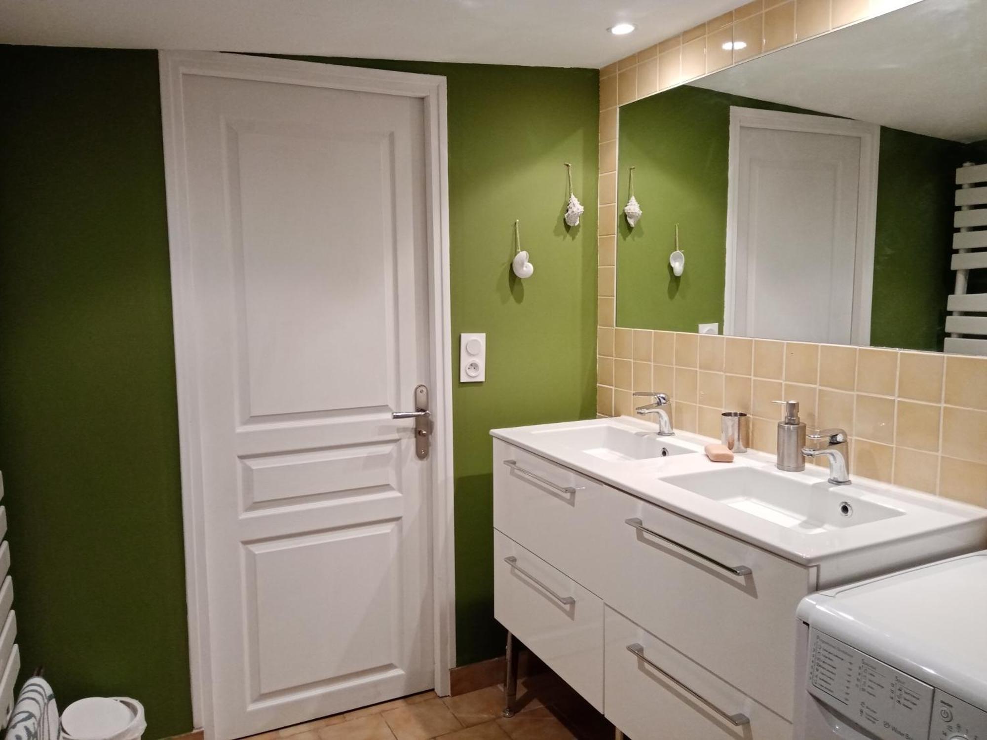 Au Mas Saint Pierre Hotel Pignans Екстериор снимка